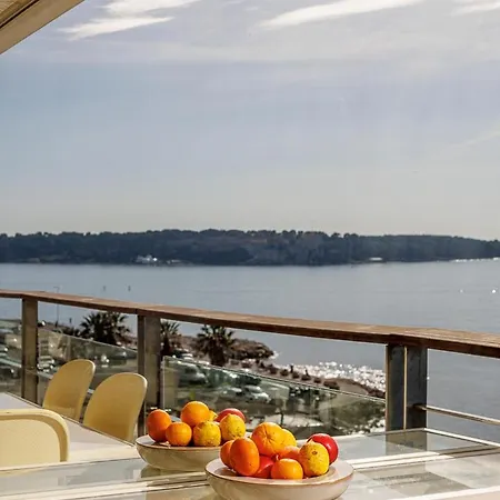 152 Boulevard Eugene Gazagnaire * Cannes