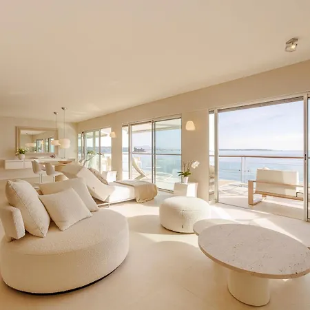 152 Boulevard Eugene Gazagnaire * Cannes
